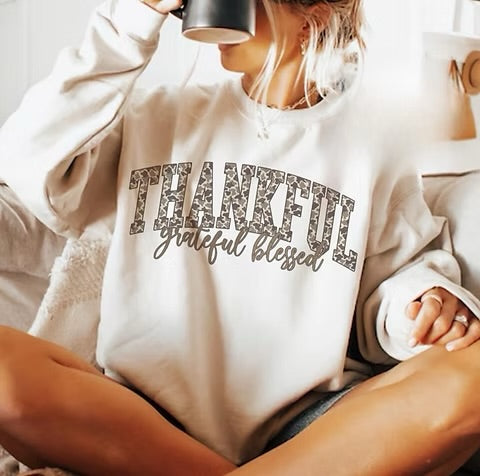 Thankful In CAMO - Sweatshirt